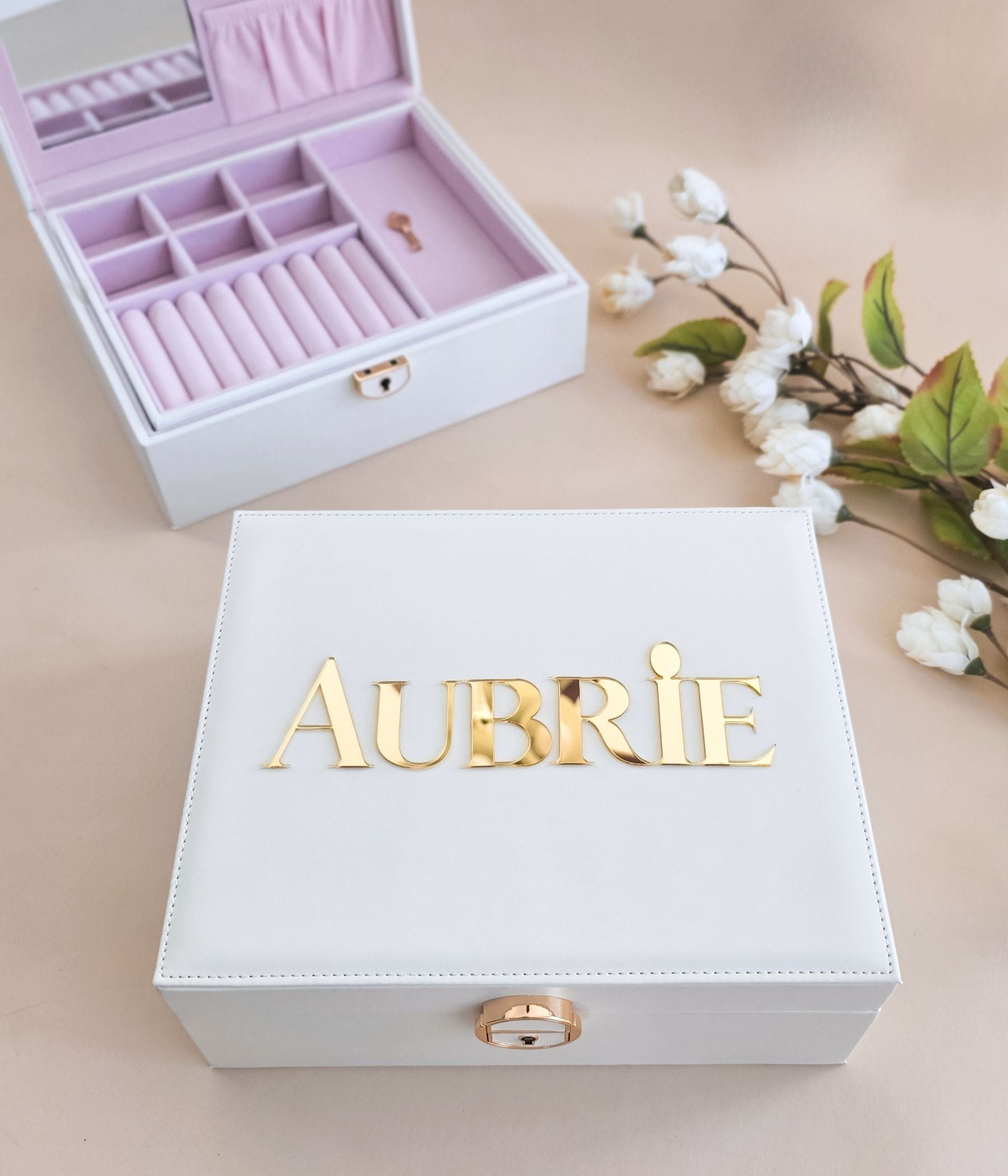 Premium White Personalized Jewelry Organizer