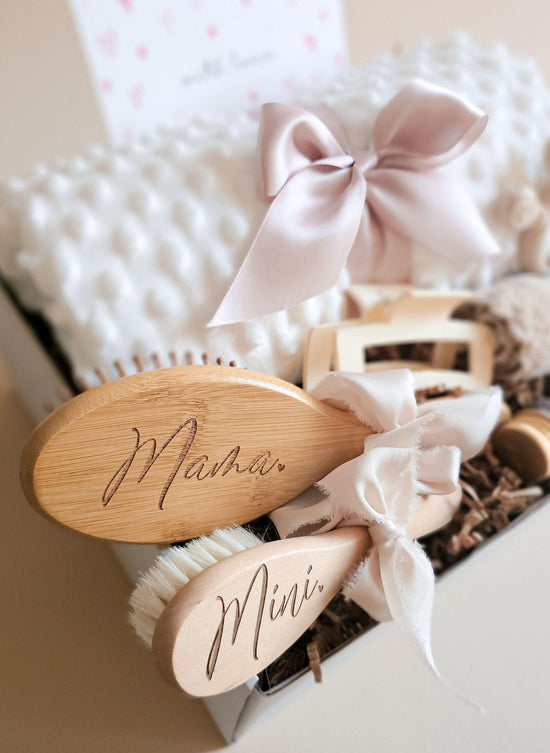 New Mom Gift Set Premium Welcome Package Personalized Baby Care Collection Complete Nursery Bundle Essential Newborn Items Luxury Bath Products Mom And Baby Hairbrush Set Soft Blanket Collection Teething Accessories Beautiful Gift Box