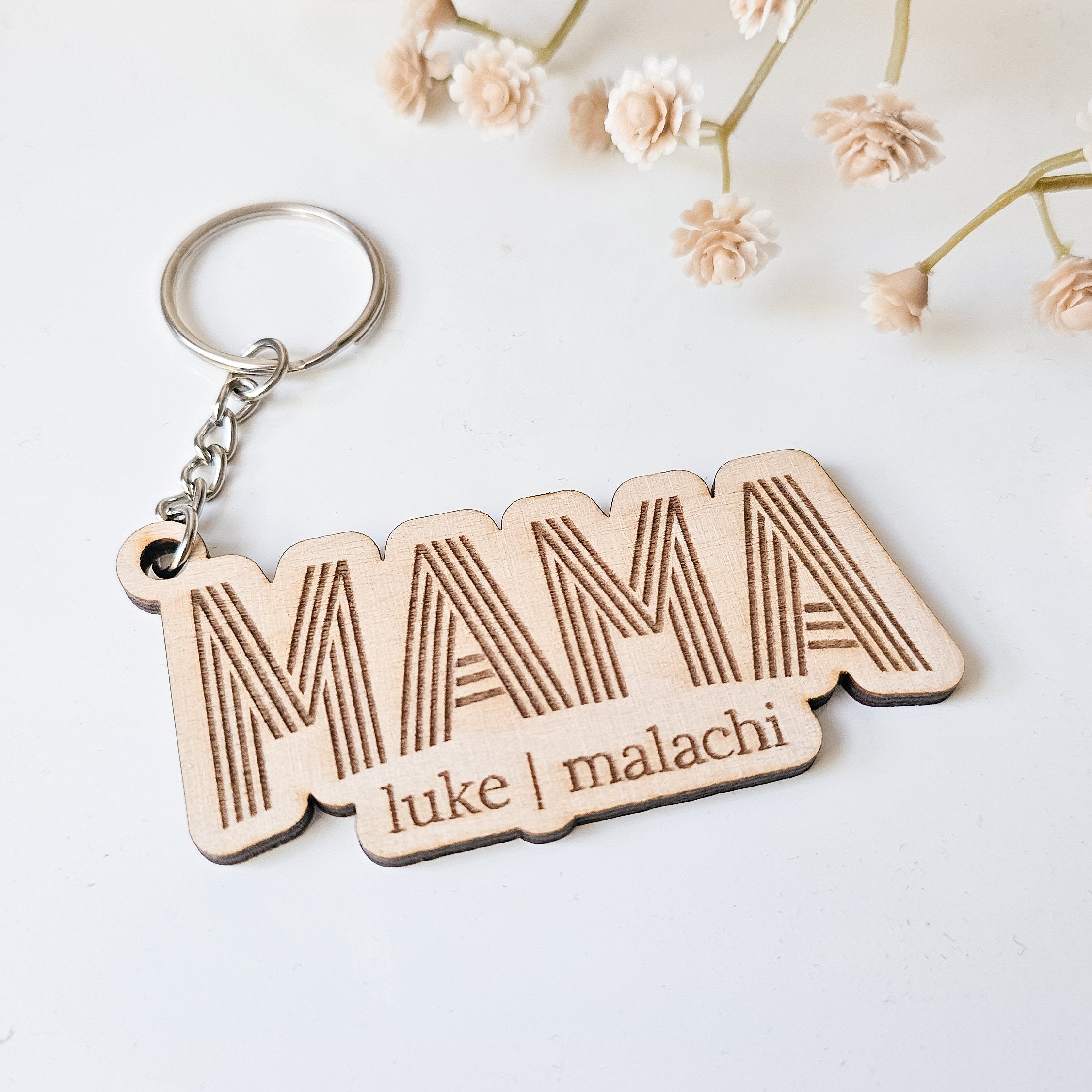 Retro Mama Keychain with Kids Names